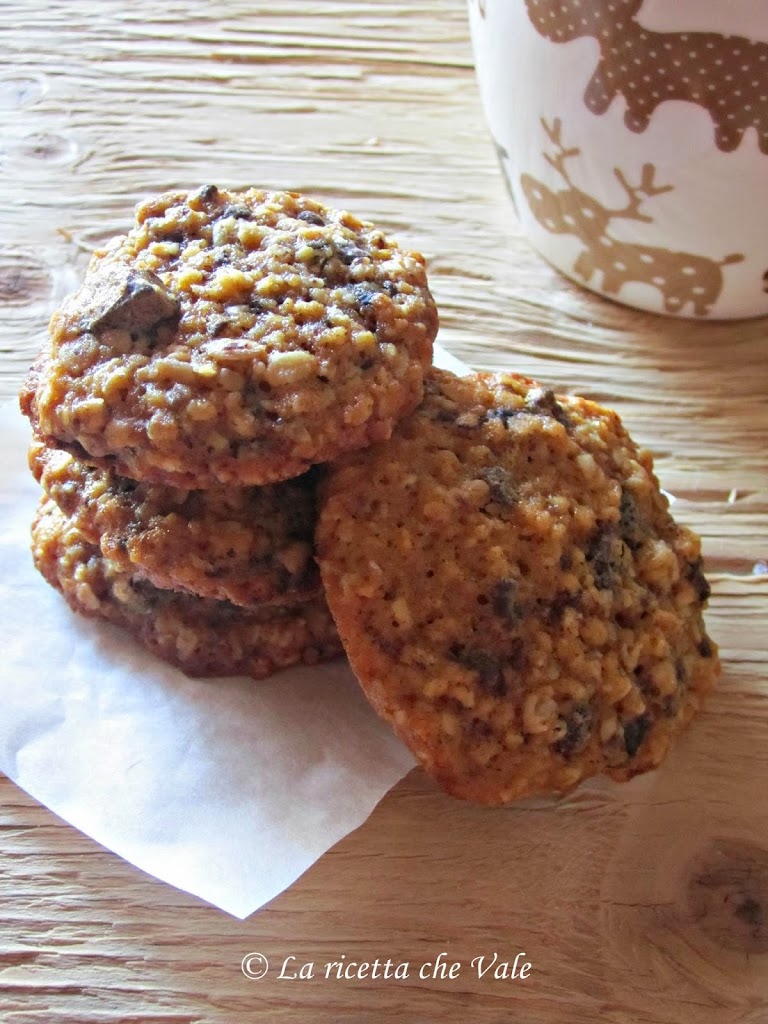 Cookies al cioccolato fondente e fiocchi d'avena